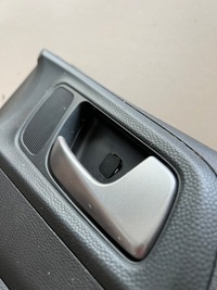 фото thumb №7, Hyundai i20 ii 14- оббивка двері права перед eu