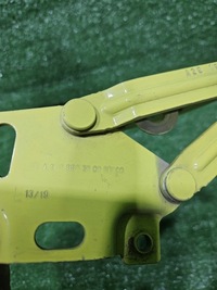 фото thumb №9, Петлі капот sprinter a9108803000 a9108803100