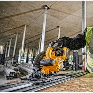 Пила циркулярная 190мм 2х6Ач 54В DEWALT DCS579T2
