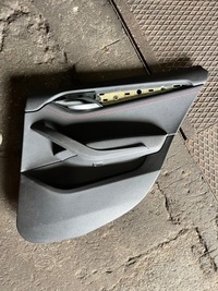 фото thumb №1, 82 bmw x1 e84 обивка обшивка дверь задний правый