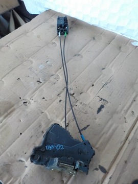 фото thumb №1, Toyota avensis t25 2.2d-cat замок двері p. перед