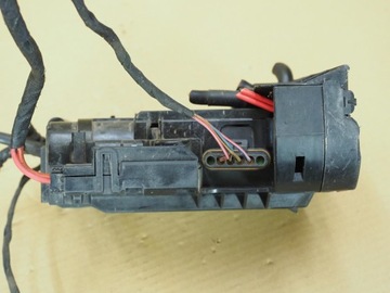 фото thumb №8, Mercedes w204 клемма патрон/заряд модуль акумулятора 2045403750