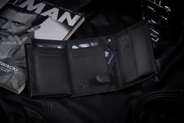 Вертикальный мужской кожаный кошелек черного цвета с элегантной RFID-застежкой ZAGATTO
