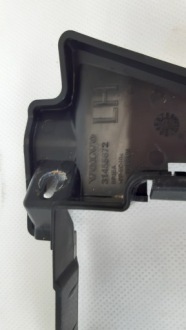 фото thumb №2, Volvo v60 ii кронштейн радара левая задняя 31455672