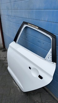 фото thumb №4, Hyundai i30 2017- fastback дверь левая задняя задние