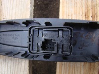 фото thumb №2, Переключатель стекло правый задняя renault megane iv