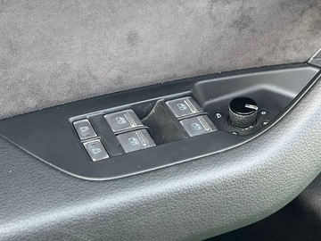 фото thumb №9, Оббивка боковина двері переднє лівий audi a7 c8 4k 4k8867105 шкіра алькантара