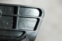 фото thumb №5, Направляющая крыла p / l citroen c4 cactus 16r