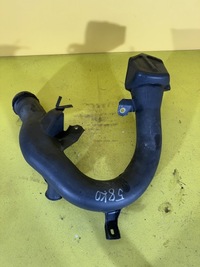 фото thumb №2, Toyota rav iv - труба повітрозабірник повітря