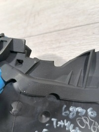 фото thumb №5, Taycan прокладка скло лівий задня 9j1839871