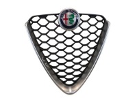 Купить Alfa romeo giulia решётка радиатора 156119585, фото thumb