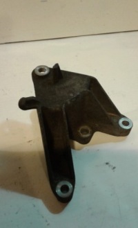 фото thumb №1, Opel insignia 2,0 cdti кронштейн кронштейн подушки безпеки двигуна 13228289