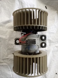 фото thumb №1, Bmw seria 7 e38 вентилятор обдув повітродувка 0130111041