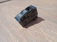 фото thumb №1, Jeep grand cherokee wk 5-10 кнопка стекло задняя