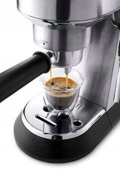 EKSPRES CIŚNIENIOWY DE LONGHI EC685.M 1300W 15BAR