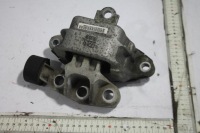 фото thumb №1, Кронштейн подушка двигуна 95135160 mokka 1.7 cdti 12-