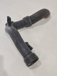 фото thumb №1, Труба шланг воздуха vw golf v 1k0145770d