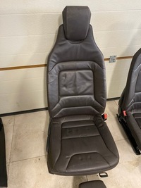 фото thumb №4, Bmw i3 сиденья заднее сиденье подлокотник кожа коричневая