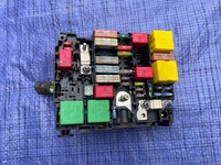 фото thumb №1, Модуль коробка запобіжник peugeot оригінальний номер 9804846880