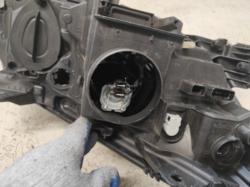 фото thumb №10, Renault laguna 3 iii рестайлинг 13- лампа левая перед 260605873r