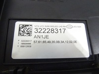 фото thumb №10, Лампа права перед volvo v90 s90 mid led 16- 32228317 llu