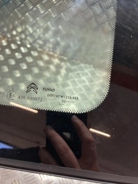 фото thumb №2, Скло кузовна правий задня citroen c5 aircross 2020