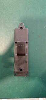 фото thumb №1, Mazda 3 кнопка переключатель управление стекло bp4k66370