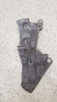 фото thumb №2, Кронштейн основа генератора scenic ii 1.5 dci