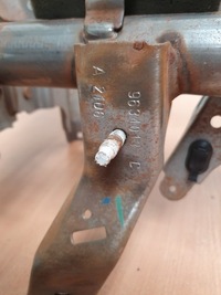 фото thumb №5, Каркас панели консоли труба trafic iii vivaro b