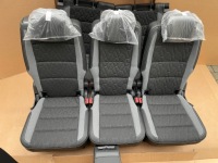 фото thumb №10, Сиденья заднее сиденье vw touran 2015- кожа+ материал 7 человек nowe комплект
