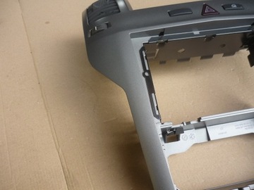 фото thumb №7, Рамка средняя консоли радио opel zafira b 13162556 красивая европа