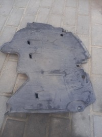 фото thumb №1, Захист підвіска лівий задня audi a4 b9 8w0825217d