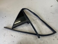 фото thumb №1, Hyundai i20 ii 5d стекло дверь малый треугольное 2017