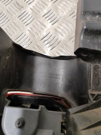 фото thumb №15, Opel vivaro 2016 ліва сторона лампа задня