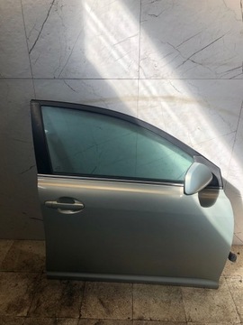 фото thumb №1, Двері передні праві toyota avensis t25