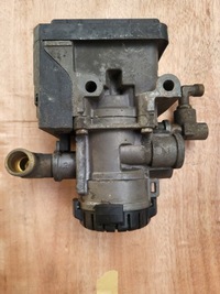 фото thumb №1, Клапан модулятор ebs scania r 1754939