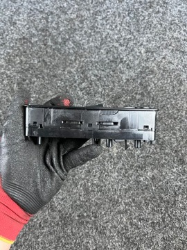 фото thumb №6, Панель керування скло дзеркал mercedes w245 a1698206910