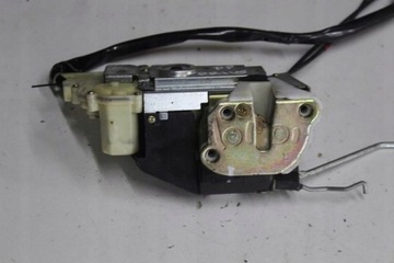 фото thumb №1, Toyota prius 02 замок дверь перед правый