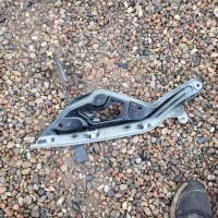 фото thumb №1, Кронштейн поперечина перед renault twingo iii 631476725r