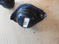 Купити Mercedes-benz ml w164 2006 ліва сторона кронштейн / кронштейн двигуна, фото thumb