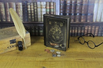 Harry Potter / Skarbonka Księga Zaklęć / Produkt na licencji Paladone