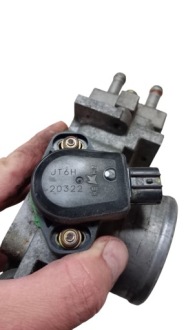 фото thumb №3, Дросельна заслінка honda civic vii 1.6 16v vtec