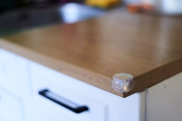 8x ЗАЩИТНЫЕ КРЫШКИ ДЛЯ УГЛОВ МЕБЕЛИ