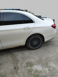 фото thumb №7, E-klasa w-213 sedan крыша панорама цвет 799