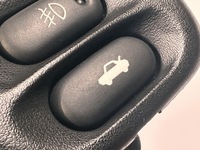 фото thumb №8, Панель кнопка відкривання багажника світла chevrolet corvette c5 1997+