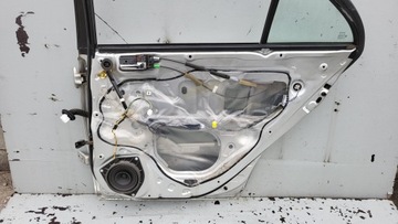 фото thumb №6, Дверь комплектные правый зад toyota avensis t25 sedan 1c0