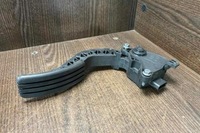 фото thumb №9, Педаль газа opel vivaro combi 180020024r 1.6l дизель 85kw 2015