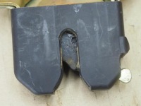 фото thumb №9, Toyota avensis i t22 hb замок крышки багажника