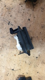 фото thumb №1, Toyota corolla e12 ручка крышки задняя задний 5d