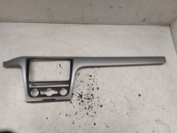 фото thumb №1, Volkswagen passat b7 usa рамка радіо молдинг панель приладів середня 561857212d